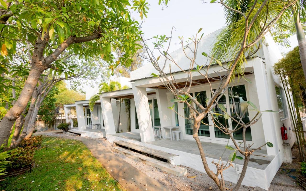 Kochira Hotel HHQ Exterior foto
